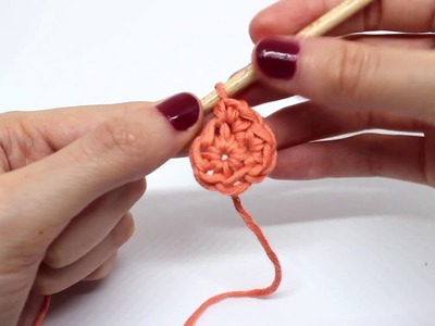 How to crochet in the round 2 -WE ARE KNITTERS