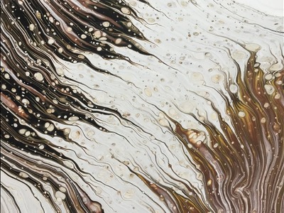( 20 ) Fluid Painting -Furry neighbour - Swirl.tree ring