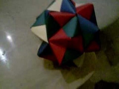 A Sonobe Small Triambic Icosahedron (Modular Origami)