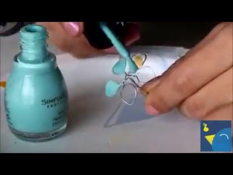 How to make flowers by using nail polish