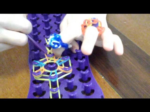 Annelise Makes a Star Burst Ring From Loom Bands