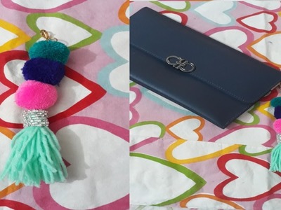 DIY pom pom keychain. DIY tassel keychain bag charm. pom pom tassel keychain for bag.