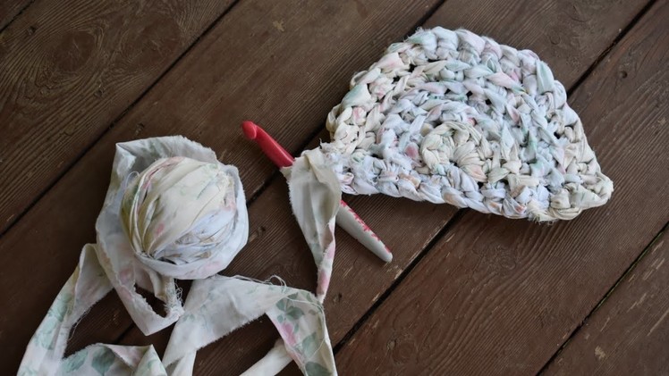 Crochet Half Circle Rag Rug for kitchen or bathroom. Semi circle rag rug, crochet.