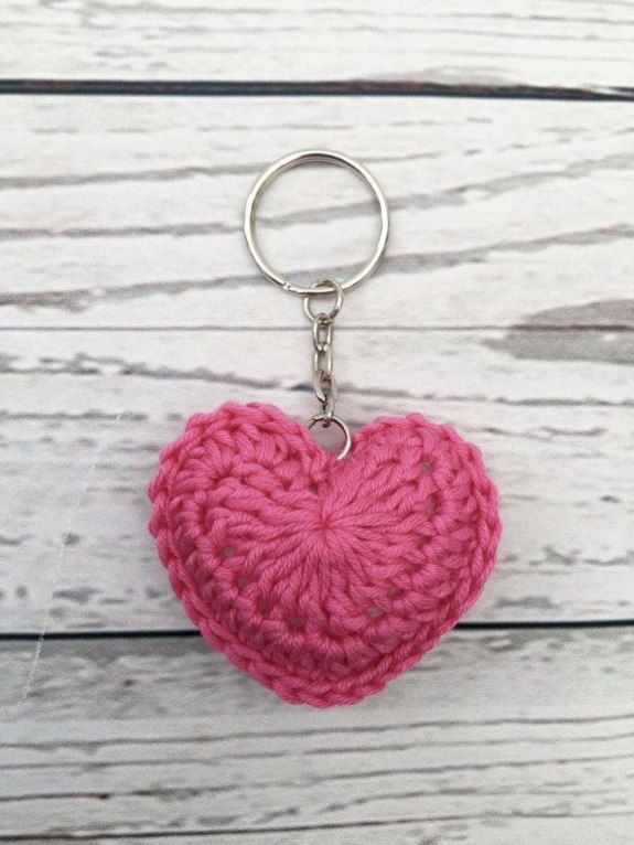 Crochet Heart Keyring - bespokecrochetbykate. Crochet heart keychain