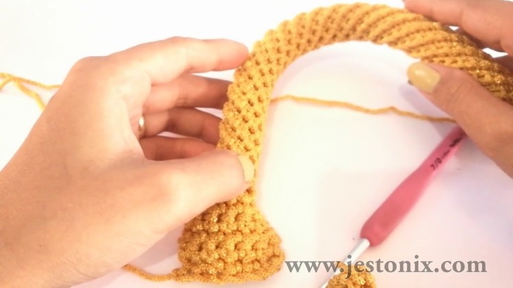 How to crochet spiral bag handle