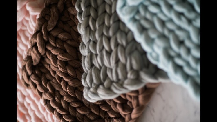 $10 MERINO WOOL CHUNKY KNIT BLANKET | FAUX DIY NEWBORN PHOTOGRAPHY PROP IN 10 MINUTES