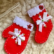 Red Felt Gift tags Gloves and Booties with beads and bow Christmas cute gift  Handmade present charm set of 2