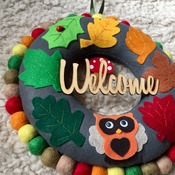 Autumn inspired Welcome felt Leaf Wreath with cute Owl