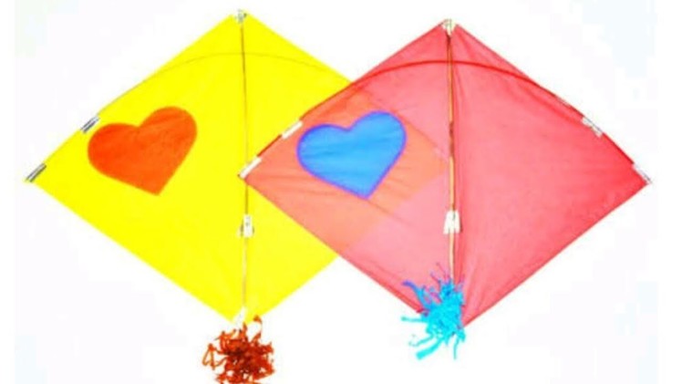 How to make flying paper kite at home||EAsy to Make||Paper kite making at home||Kite for kids||DIY