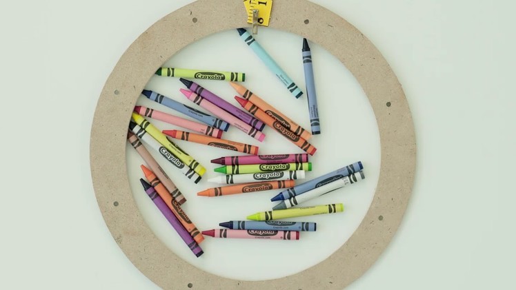 DIY Crayon Wreath You Can Make in Less than 30 Minutes
