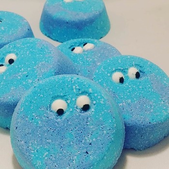 chocolate chip cookie monsters bath bombs