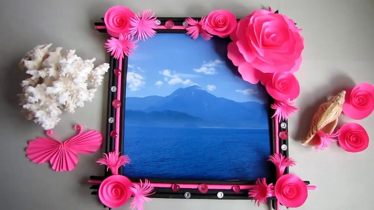 Make Awesome Photo Frame Out Of Newspaper Sticks | Diy-Newspaper Paper-Crafts | DIY Wall decor frame