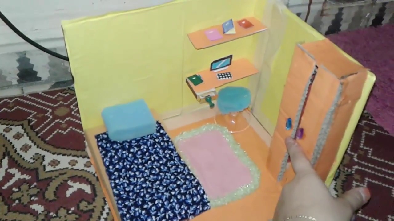 5 miniature dollhouse rooms