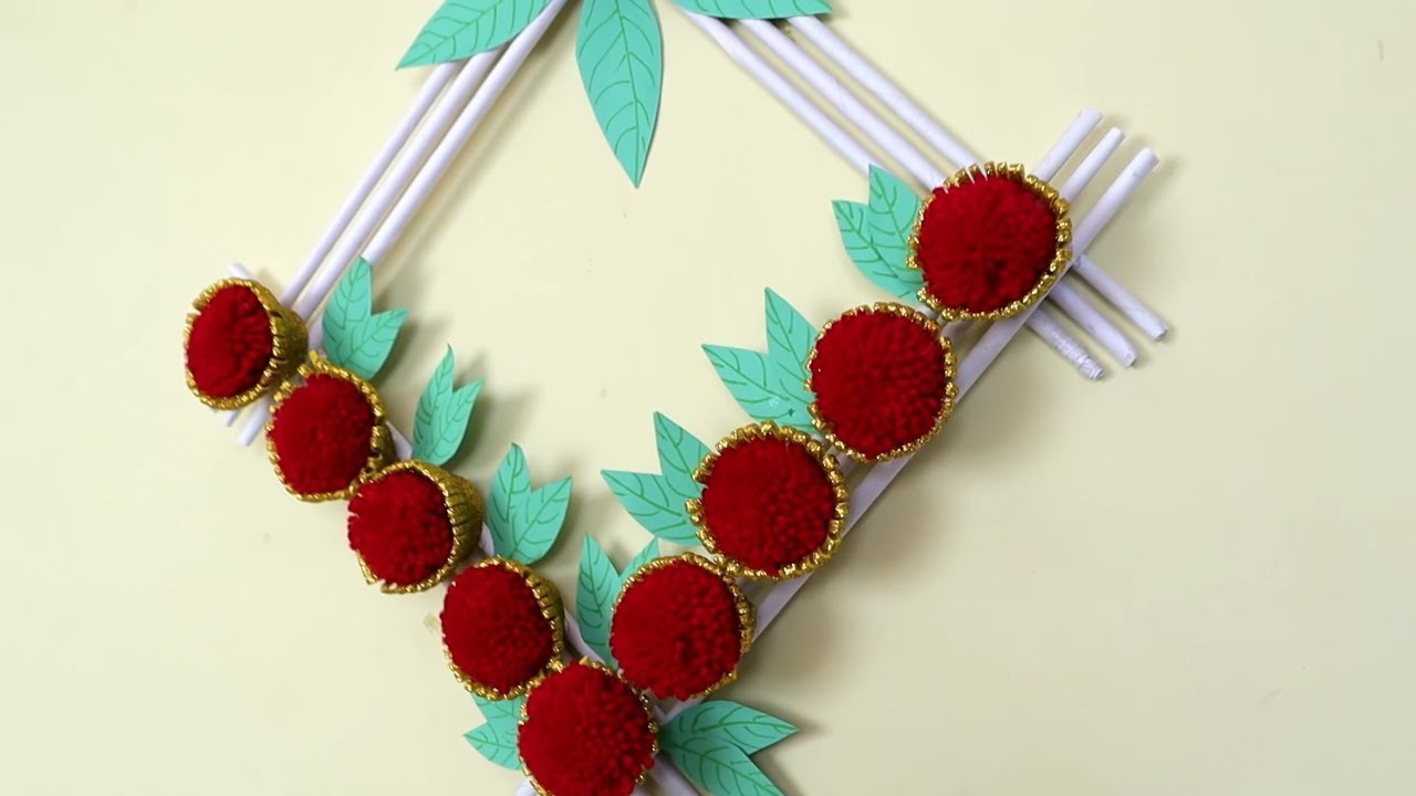 DIY Wall Decor Showpiece Making at Home Wall Hanging Making using Paper and Woolen