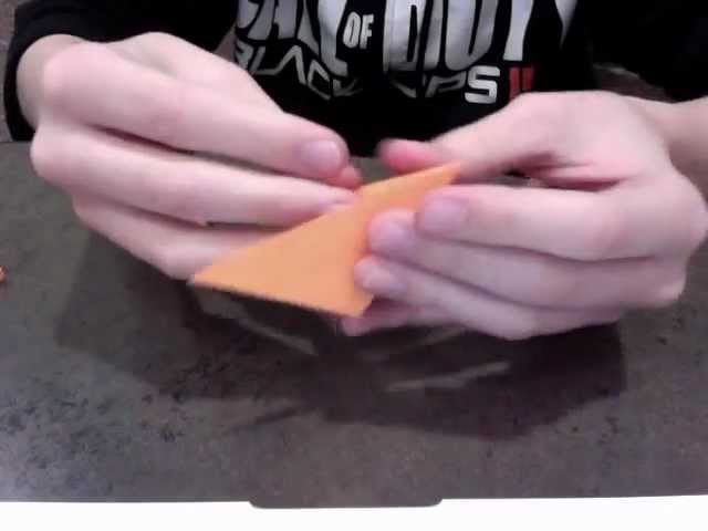 Sticky Note Origami - How to make a "Finger Glider"