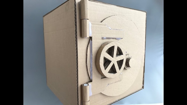 DIY Safe with Combination Lock from Cardboard