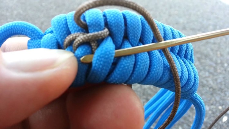 Double center stitching on a fishtail