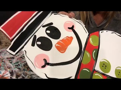 Painting an Easy Snowman face using a Stencil