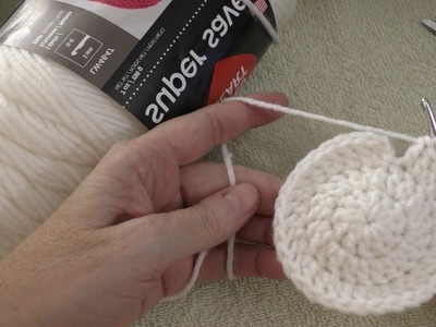 How to Crochet a Polar Bear Preemie Hat Part 1 (Right Handed)