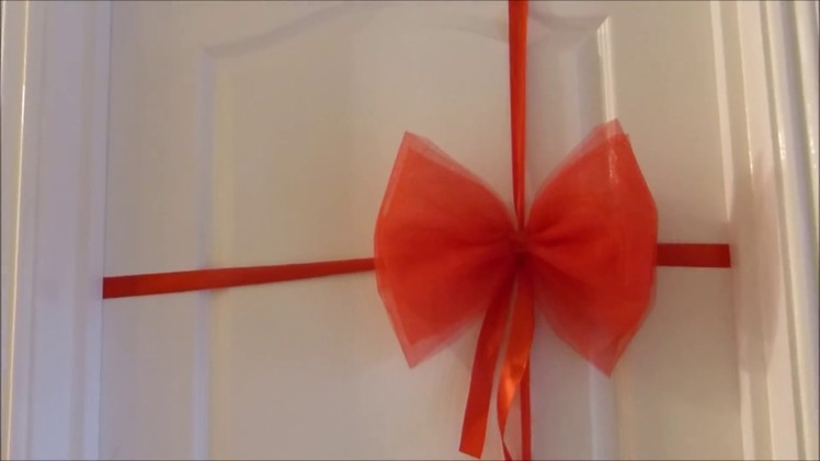 How to put up a door bow - Christmas Decoration DIY - Ribbon & Tulle