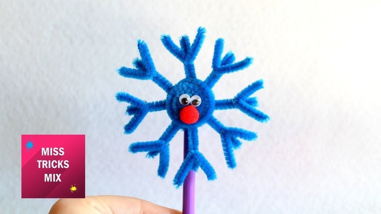 Christmas Snowflake Pipe Cleaner Pencil Topper | Christmas Crafts For Kids.