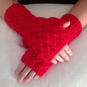 Fingerless Gloves - Lace pattern - Red