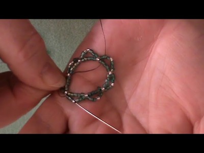 Tutorial   Beaded Bauble   Part one     Using an adapted pattern designed by Caron Nosek