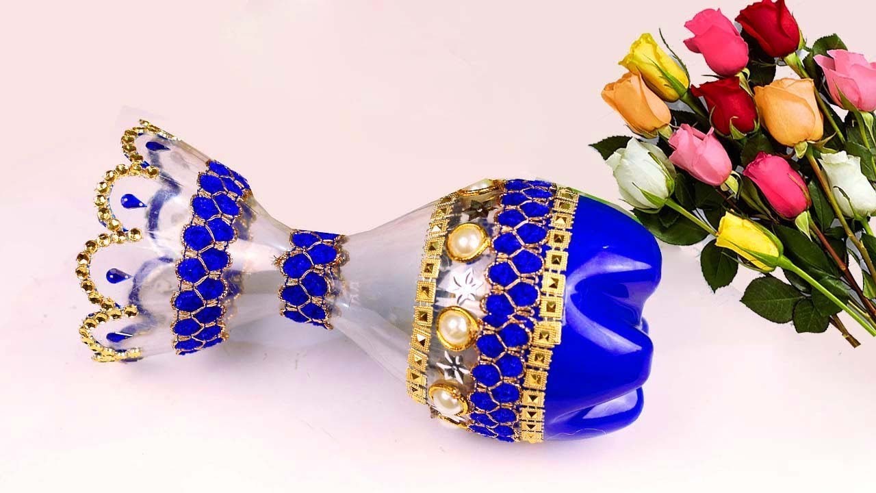 Flower Vase Out Of Waste Plastic Bottle. Make Easy Flower Vase at Home
