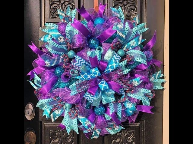 How to make a Christmas wreath with a Terry bow in the center