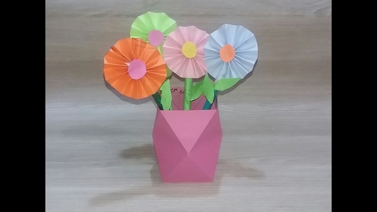 Easy Paper Flower vase or pen holder || Handmade paper flower vase || Easy Paper Craft