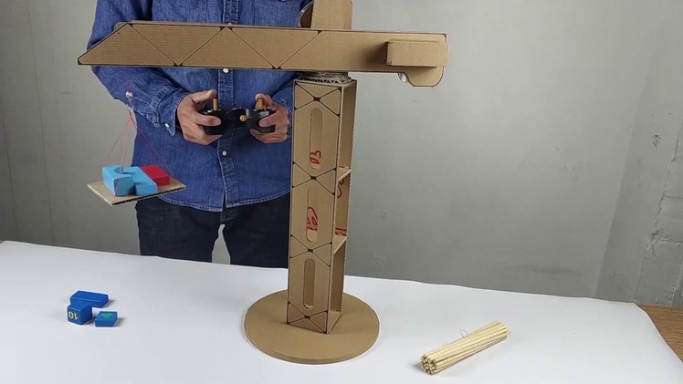 Wow! Homemade remote control tower crane, interesting cardboard DIY toy