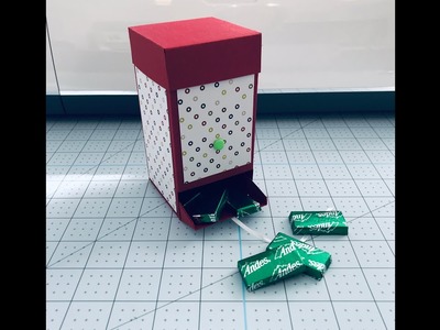 A CANDY DISPENSER with CRICUT. HOW TO