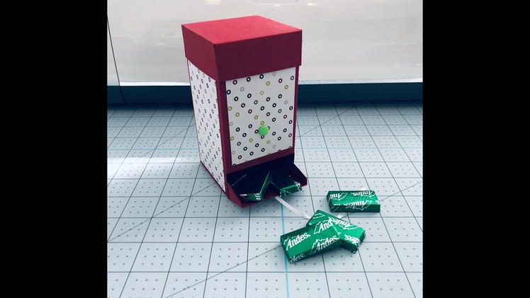 A CANDY DISPENSER with CRICUT. HOW TO