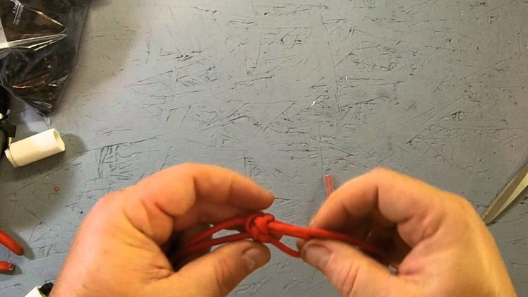 How To Make A Paracord Lanyard Knot