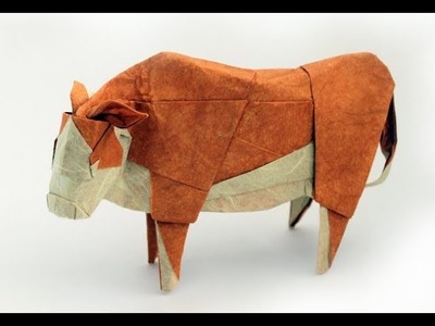 Origami cow by Roman Diaz