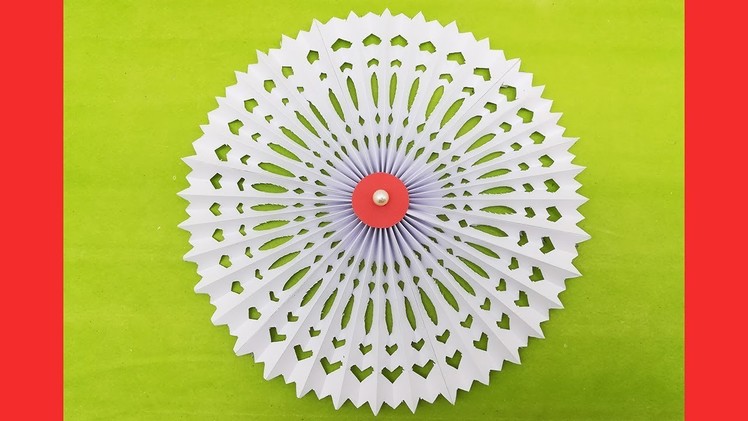 Christmas Snowflake Gift Ideas - How to Make 3d Paper Snowflakes - Christmas Craft Tutorial