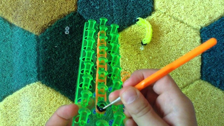 How to make a banana charm out of rainbow loom (easy!)