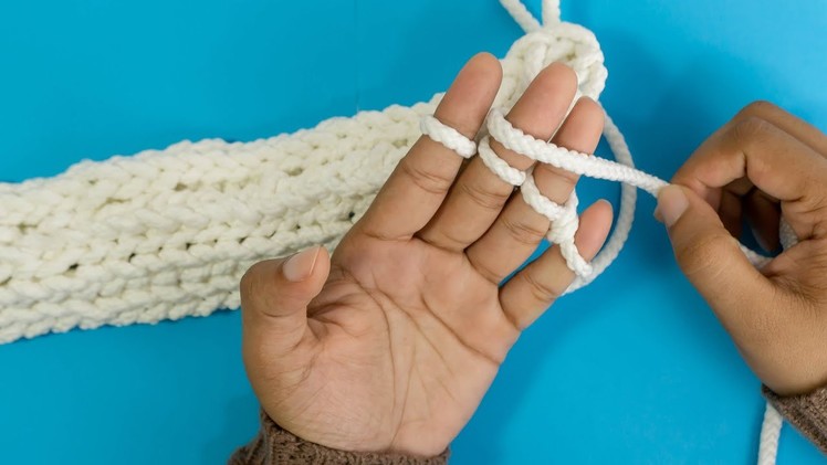 Knitting with your Fingers: Easy Tutorial for Beginners by HandiWorks