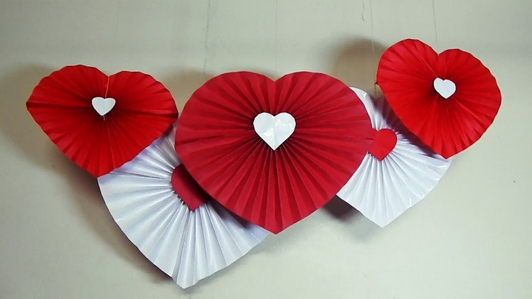 Valentine's Day Craft : Paper heart fan decoration idea