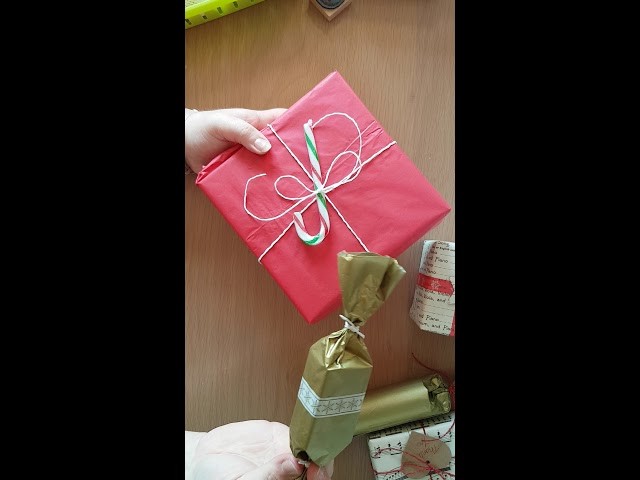 Christmas Parcel Wrapping Tips - for Etsy sellers - Tutorial - Festive Holiday Craft Ideas