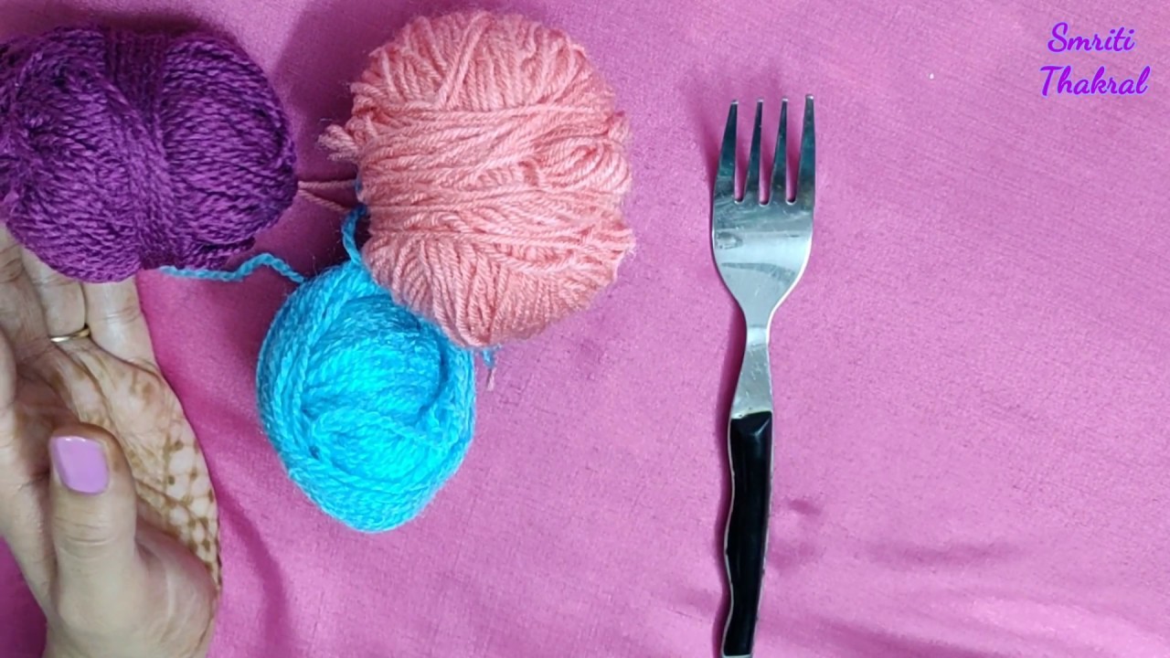 How to make Pom Poms using a Fork, Pom Pom DIY, Making mini Pom Pom at home out of yarn