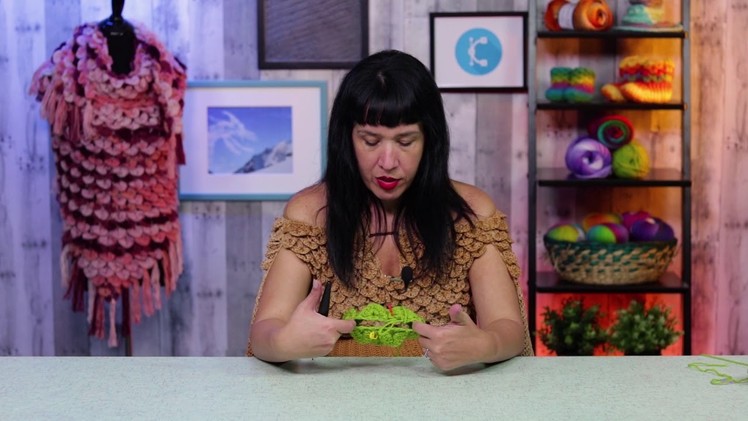 How to Crochet the Crocodile Stitch - Decreasing in Rounds