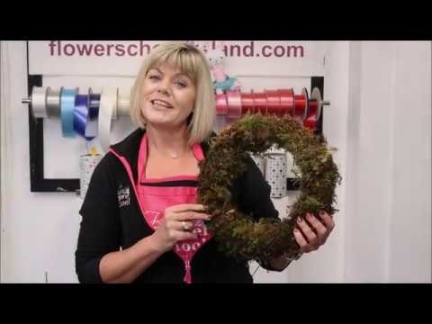 How to Moss A Wire Frame for a Door Wreath