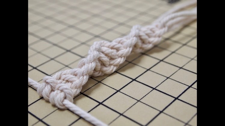 Basic Macrame Knots: Half Hitch and Twist (and double-half hitch)