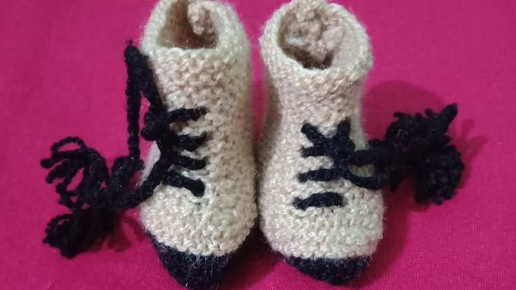 Easy knitting design to make two colour baby shoes.booties. . . #46