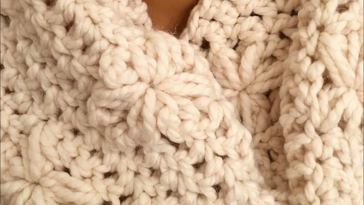 Crochet chunky infinity scarf with flower stitch