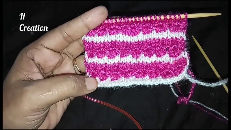 Knitting double colour pattern for baby