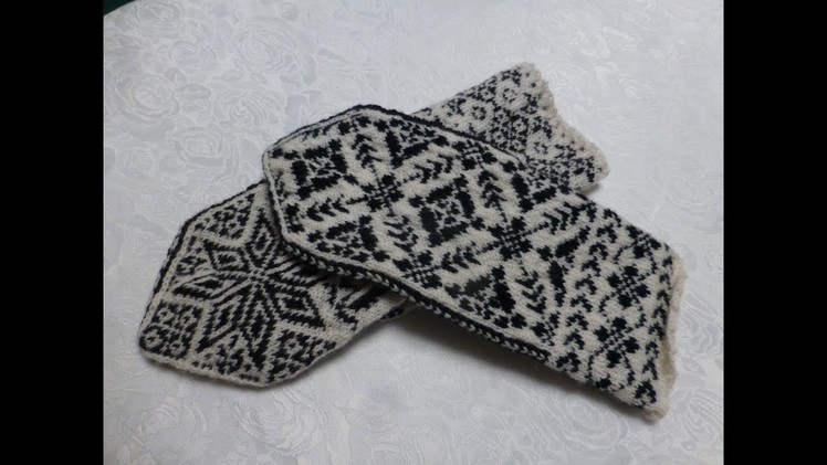 Knit fine norwegian selbu mittens, step 2 increase for the thumb and making thumbhole