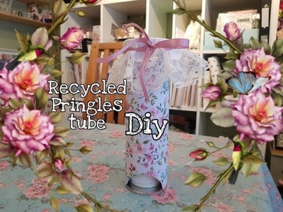 Recycled Pringles Tube - DIY - Cotton pad holder - Cheap easy craft