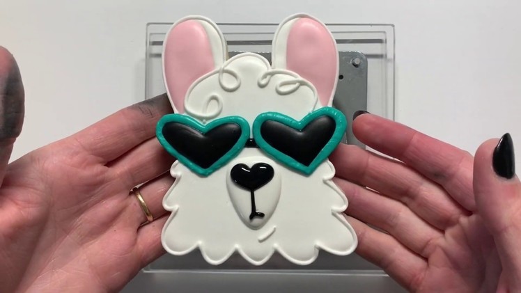 How To Make a Llama Cookie - Royal Icing Sugar Cookie